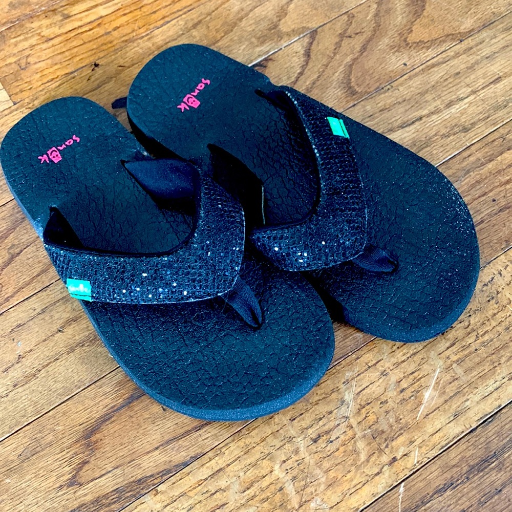 Sanuk glitter flip flops GUC